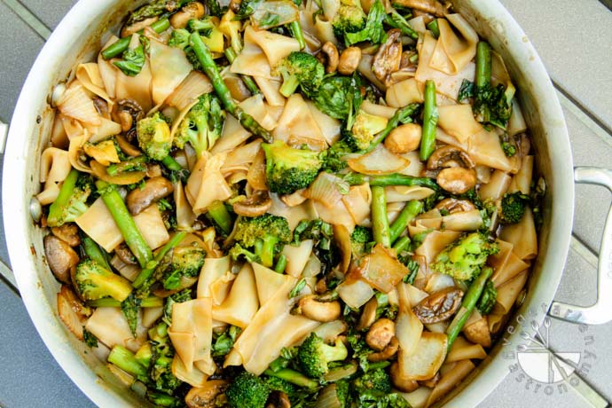 Thai Flat Rice Noodles W Broccoli Asparagus Mushrooms Vegan Gluten Free Vegetarian Gastronomy