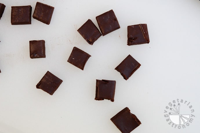 vegan chocolate fudge-4