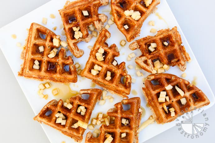 apple cinnamon waffles-1