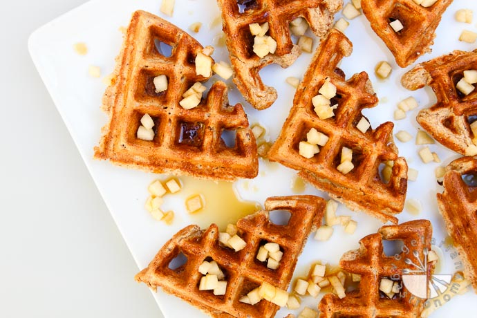 apple cinnamon waffles-2