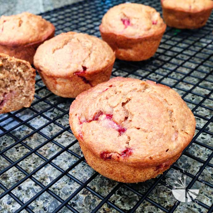 strawberry breakfast muffins 1-2