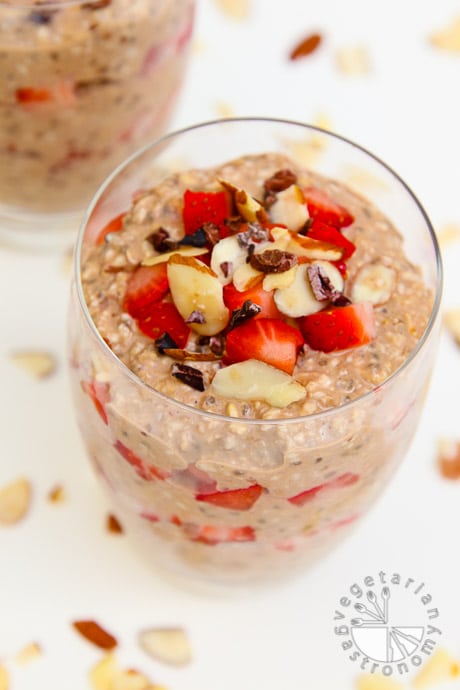 overnight chocolate strawberry oats-3