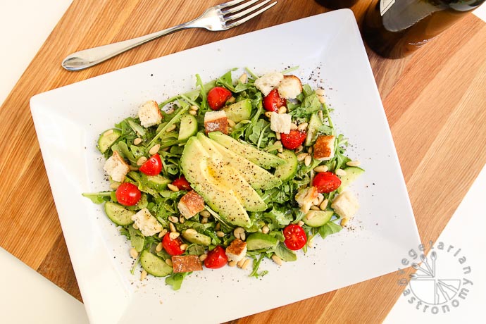 arugula tomato pine nut salad-8