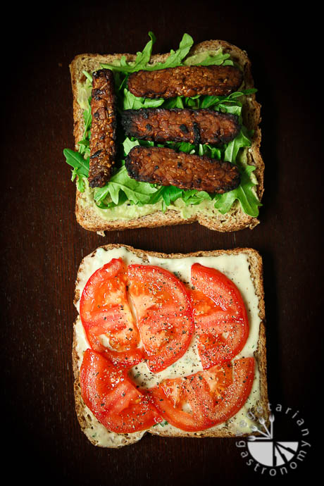 crispy tempeh arugula sandwich-5