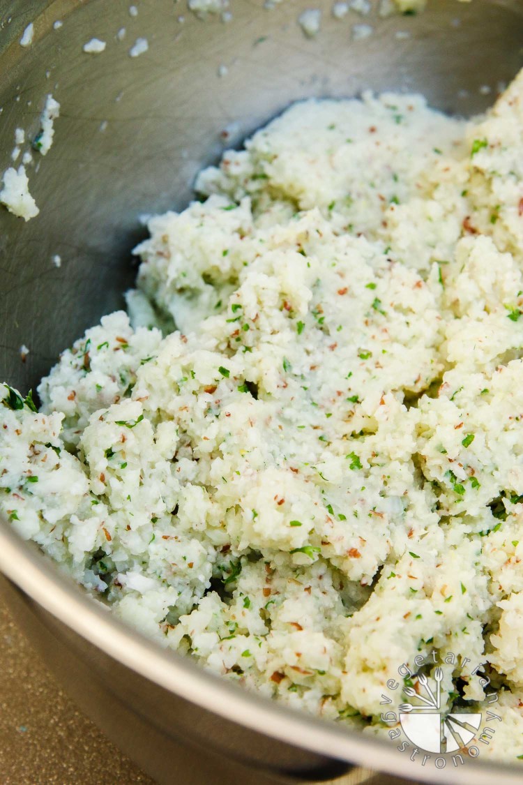 baked crispy cauliflower rice bites-3