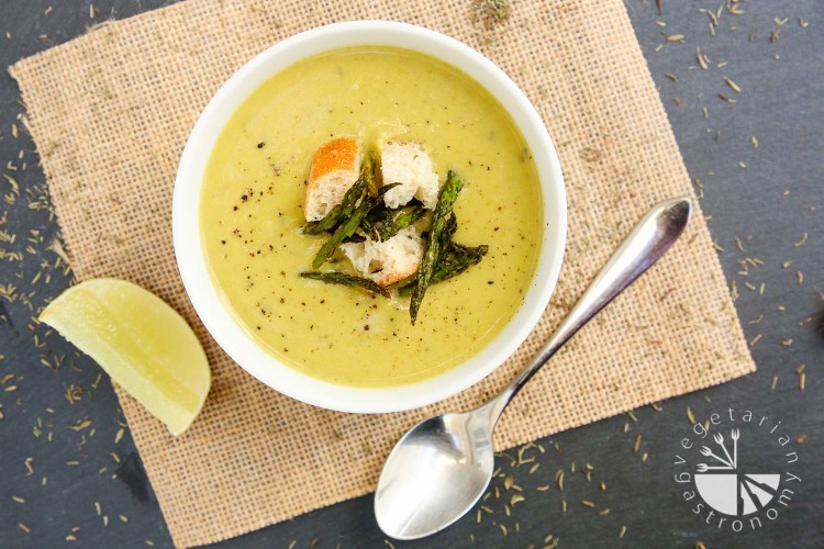 creamy roasted asparagus soup-9