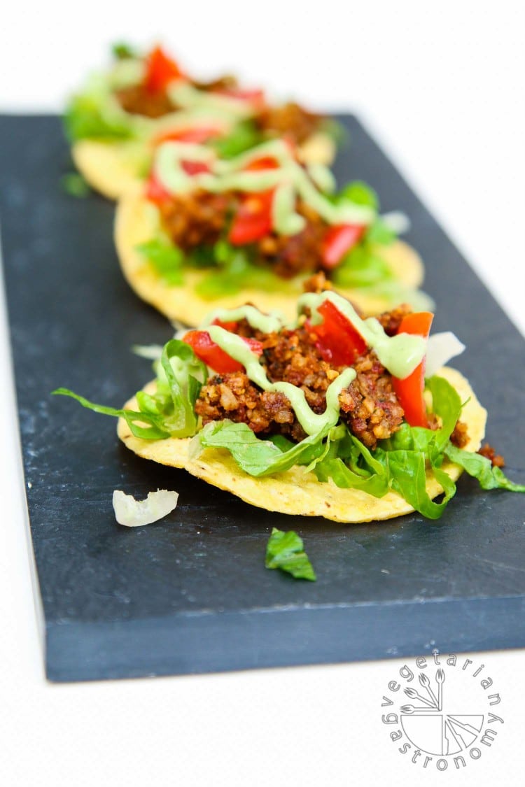 mini walnut sun-dried tomato crumble tostadas-1