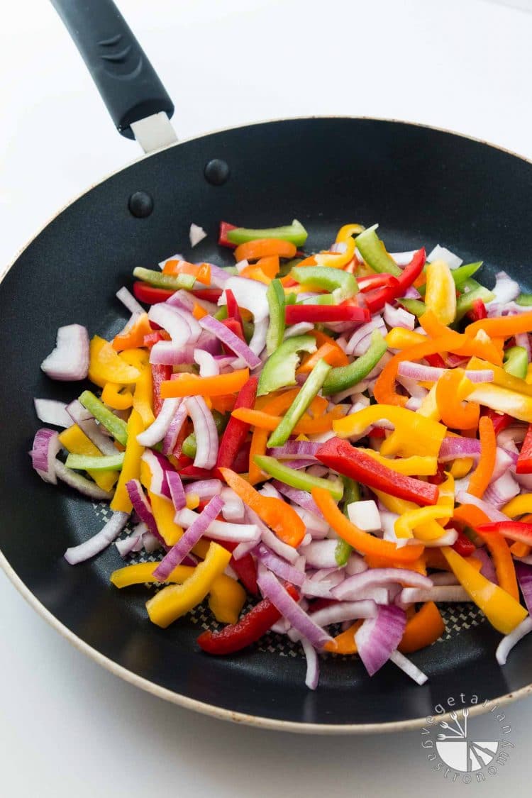 Crispy Tofu Tikka Masala Tacos with Peppers, Onions, and Chilifire Crema #vegan #glutenfree | vegetariangastronomy.com