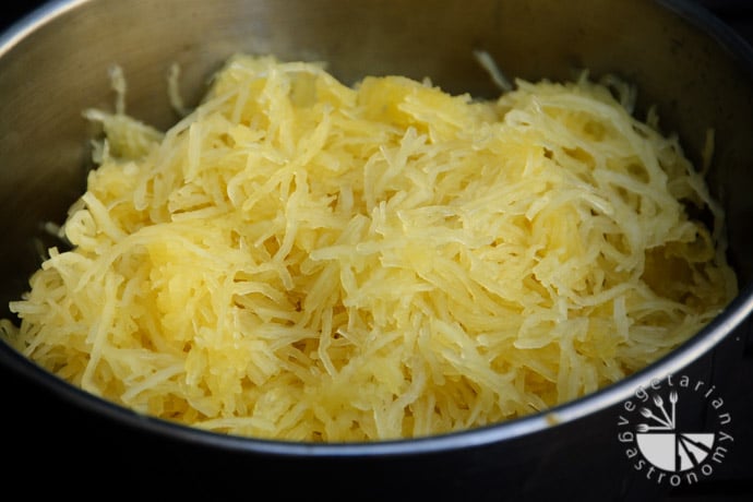 Baked Spaghetti Squash w/Cheddar Cheese & Spinach (gluten-free ...