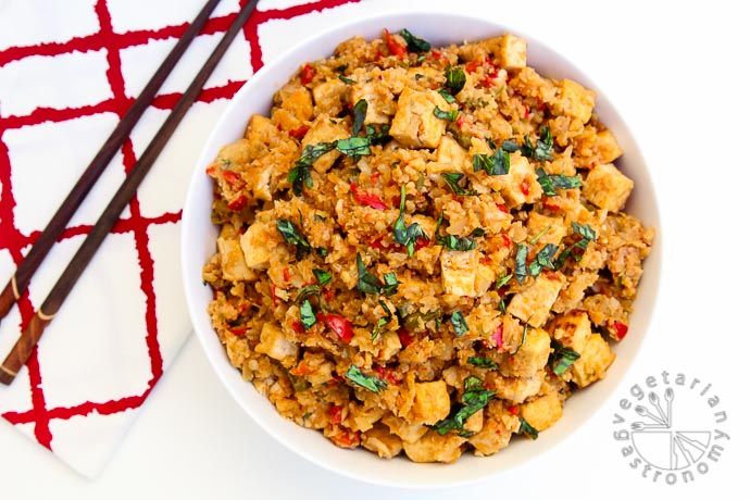 Stir-Fry Cauliflower "Rice" with Tofu and Vegetables 