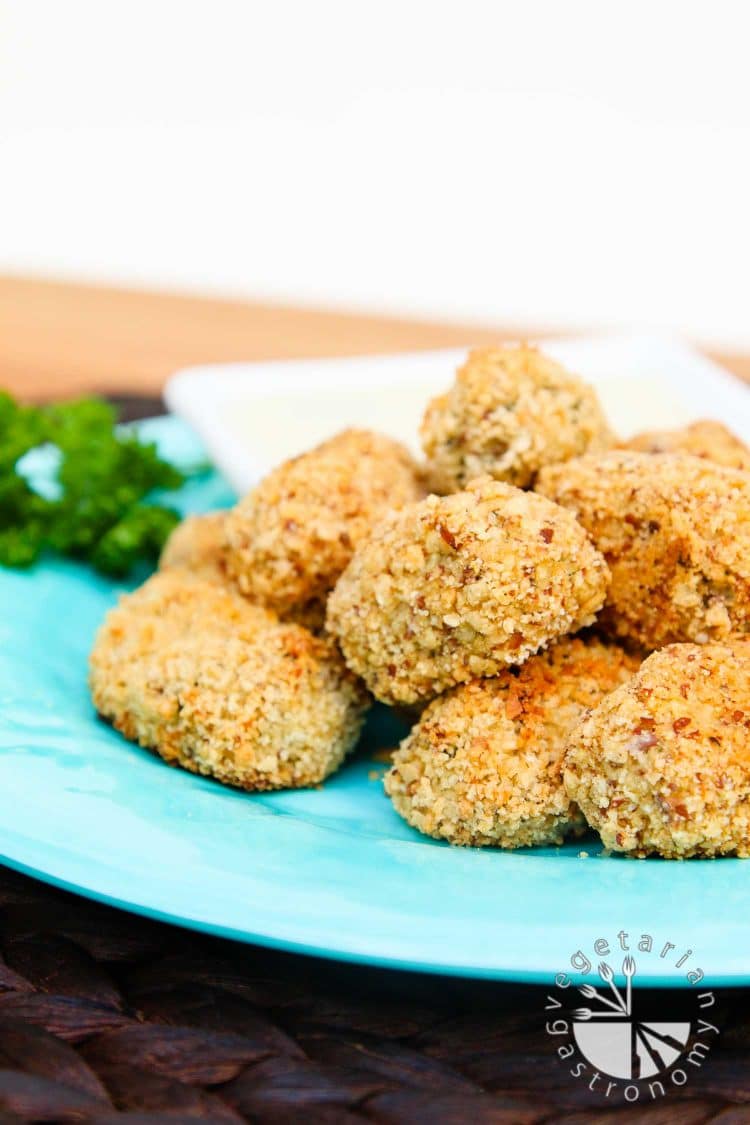 Baked Crispy Cauliflower "Rice" Bites with Cucumber Ranch ...