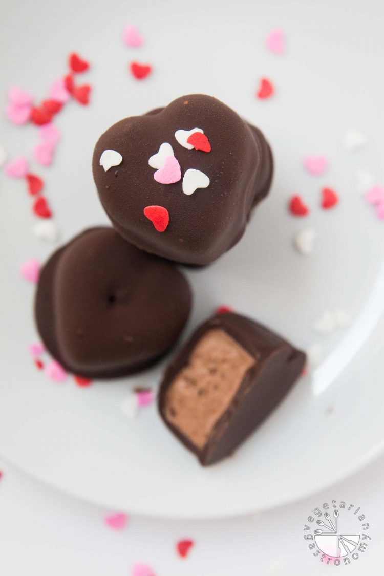 Chocolate Covered Banana-Chocolate Ice Cream Bites #vegan #glutenfree #heart #healthy | www.Vegetariangastronomy.com