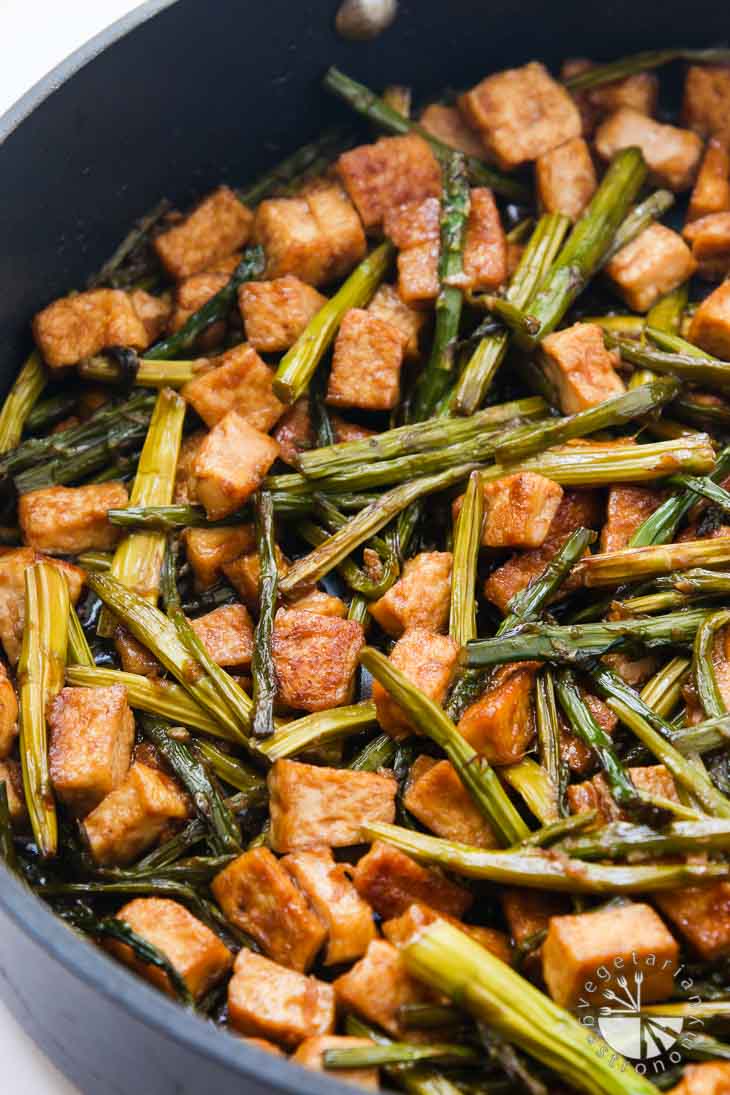 Teriyaki Tofu Stir Fry Over Quinoa - Vegetarian Gastronomy