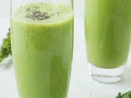 Tropical Pineapple Kale Smoothie - Vegetarian Gastronomy